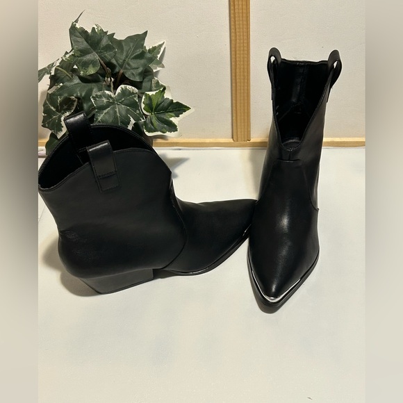 Target Black Women's Ankle Booties - Picture 2 of 7